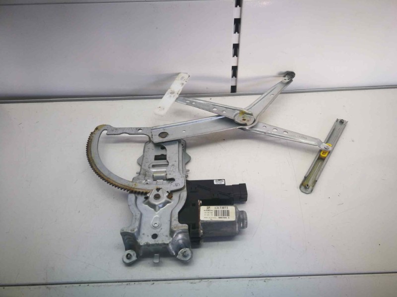 Recambio de elevalunas delantero izquierdo para opel corsa c cosmo referencia OEM IAM 400708G 6 PINS 13173073
