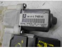 Recambio de motor elevalunas delantero derecho para citroën c4 berlina collection referencia OEM IAM 9681574880  