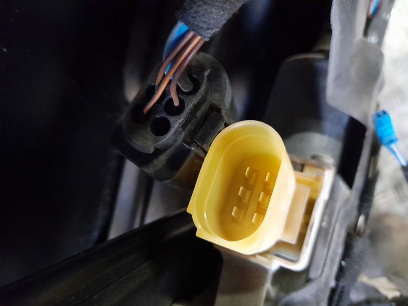 Recambio de elevalunas delantero izquierdo para bmw serie 3 berlina (e90) 320d referencia OEM IAM  6 PINS ELÉCTRICO