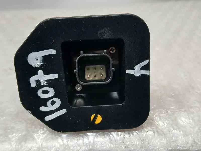 Recambio de camara vision trasera para nissan x-trail (t32) tekna referencia OEM IAM 284424BA3D 3141616 