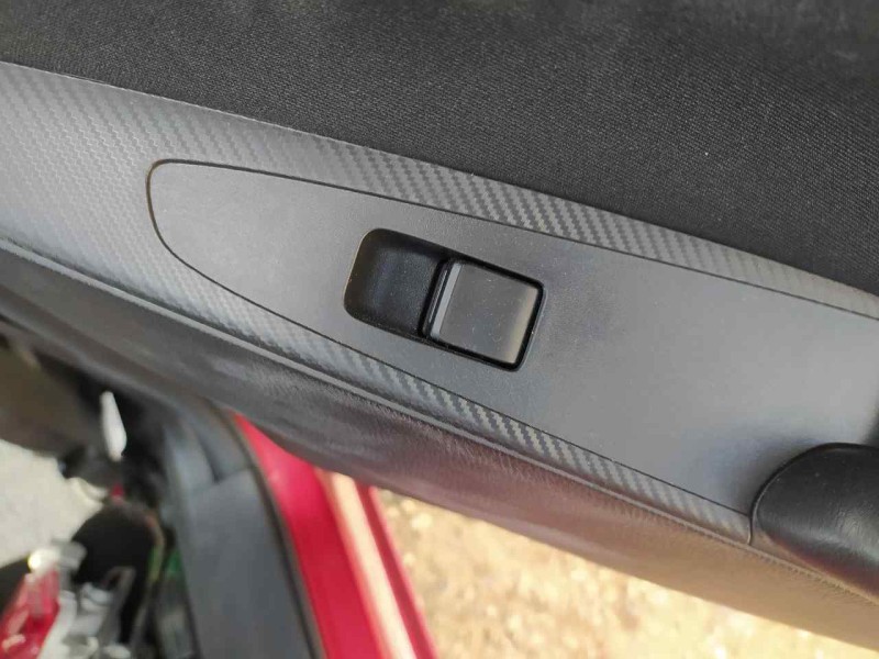 Recambio de mando elevalunas trasero derecho para mazda 2 lim. () black tech edition referencia OEM IAM D09H66370  