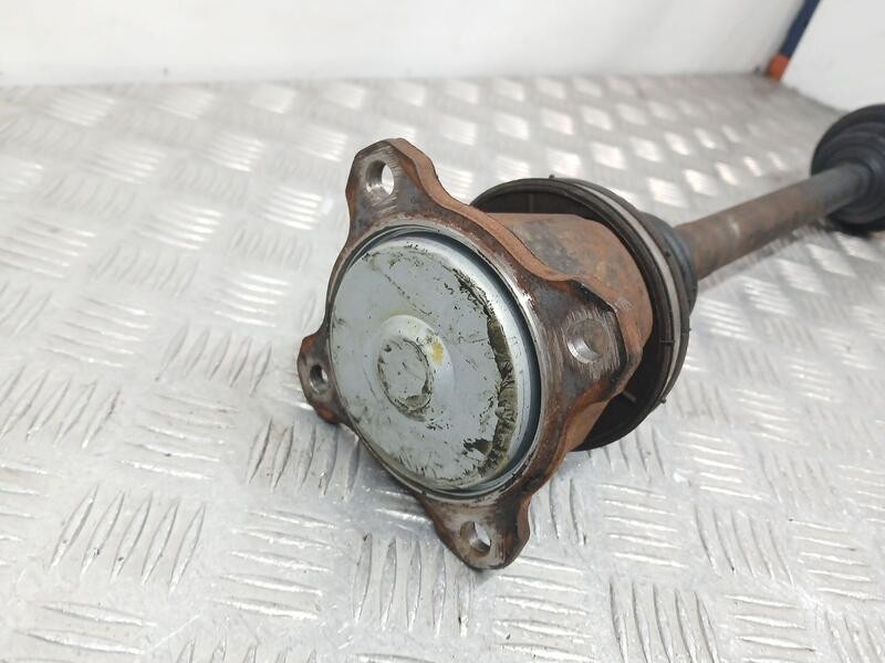 Recambio de transmision trasera derecha para lexus is200 (gxe10) 2.0 referencia OEM IAM 4233053010  