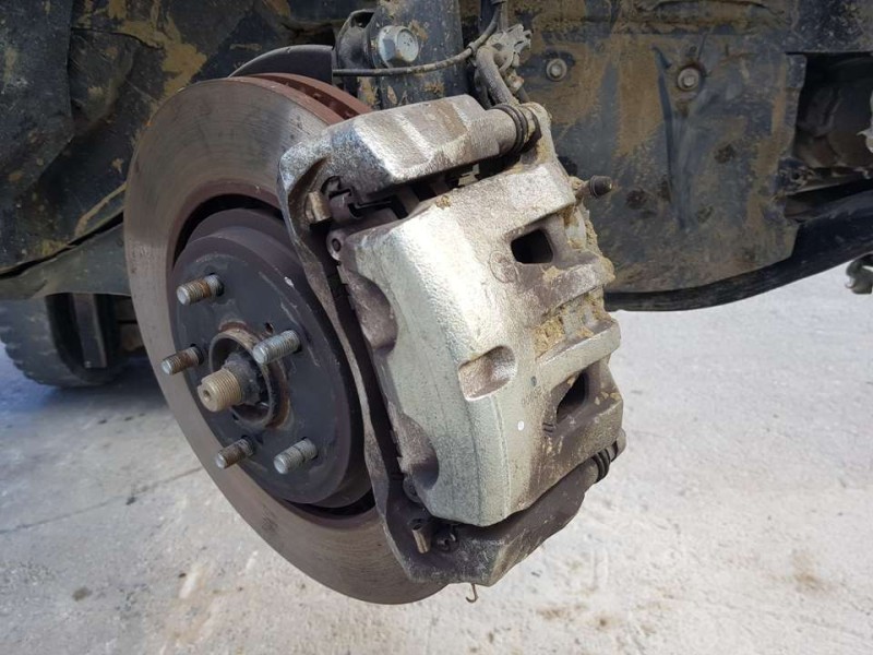 Recambio de pinza freno delantera derecha para toyota rav4 hybrid 4x2 advance referencia OEM IAM 4773048150  