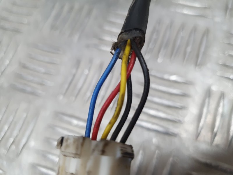 Recambio de retrovisor izquierdo para toyota avensis berlina (t 22) 1.6 tempus (4-ptas.) referencia OEM IAM SIN REF  ELECTRICO 5