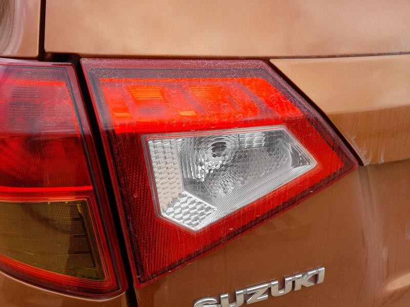 Recambio de piloto trasero izquierdo interior para suzuki vitara (ly) 1.6 ddis (apk 416d) referencia OEM IAM 3627454P01000  