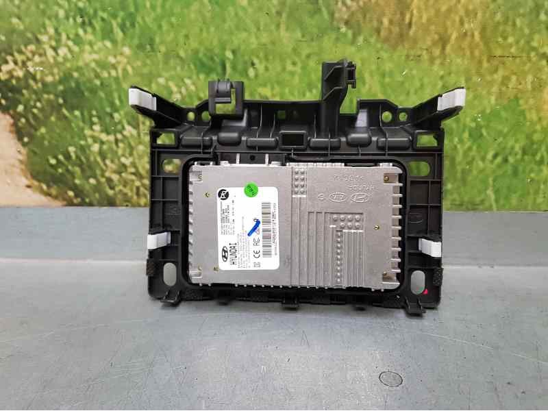 Recambio de cargador inductivo para hyundai kona style 4wd referencia OEM IAM 95560J9000 6K5B301000 