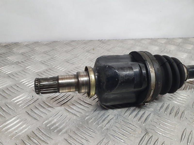 Recambio de transmision delantera izquierda para toyota avensis berlina (t 22) 1.6 tempus (4-ptas.) referencia OEM IAM SIN REF  