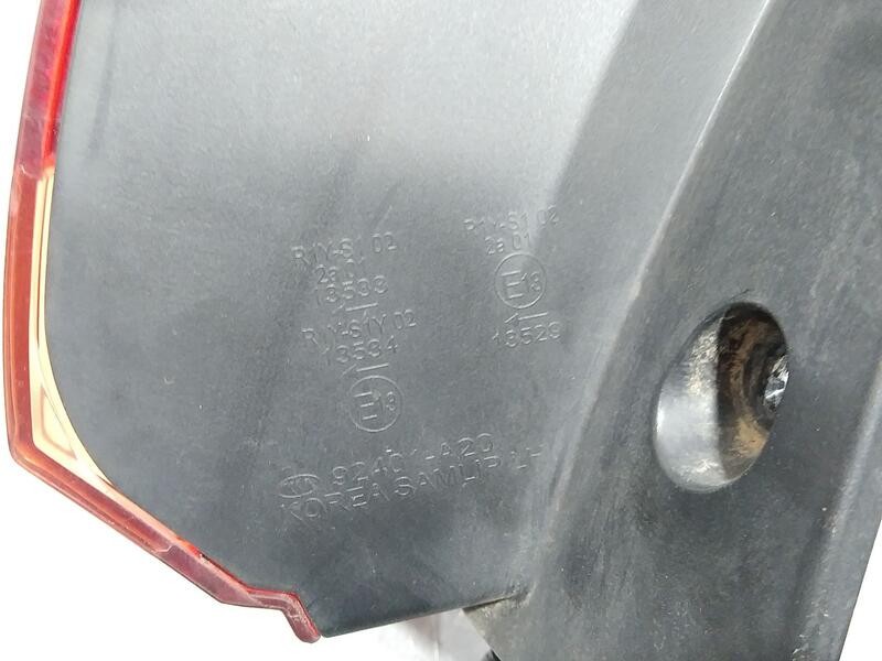 Recambio de piloto trasero izquierdo para kia cee´d business referencia OEM IAM 92401a20  EXTERIOR