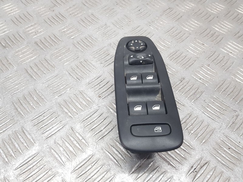 Recambio de mando elevalunas delantero izquierdo para peugeot 2008 i (cu_) 1.5 bluehdi 100 referencia OEM IAM 98242539ZD C/MANDO