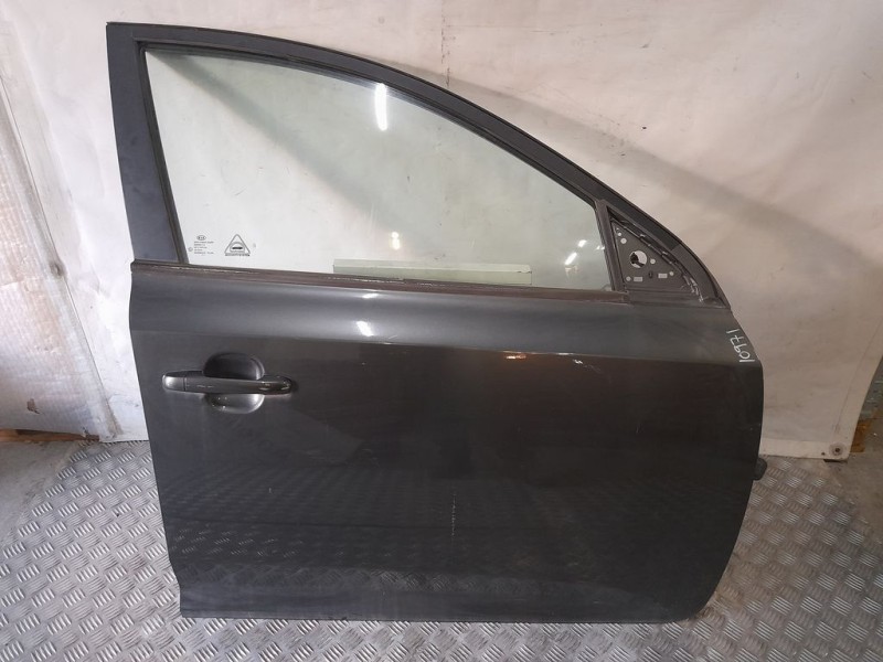 Recambio de puerta delantera derecha para kia cee´d drive referencia OEM IAM   