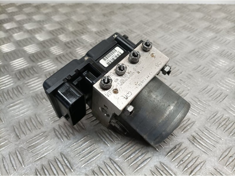 Recambio de abs para renault trafic combi (ab 4.01) 9 - plazas (l1h1) 2,9t combi corto referencia OEM IAM 877527 0265232356 BOSC