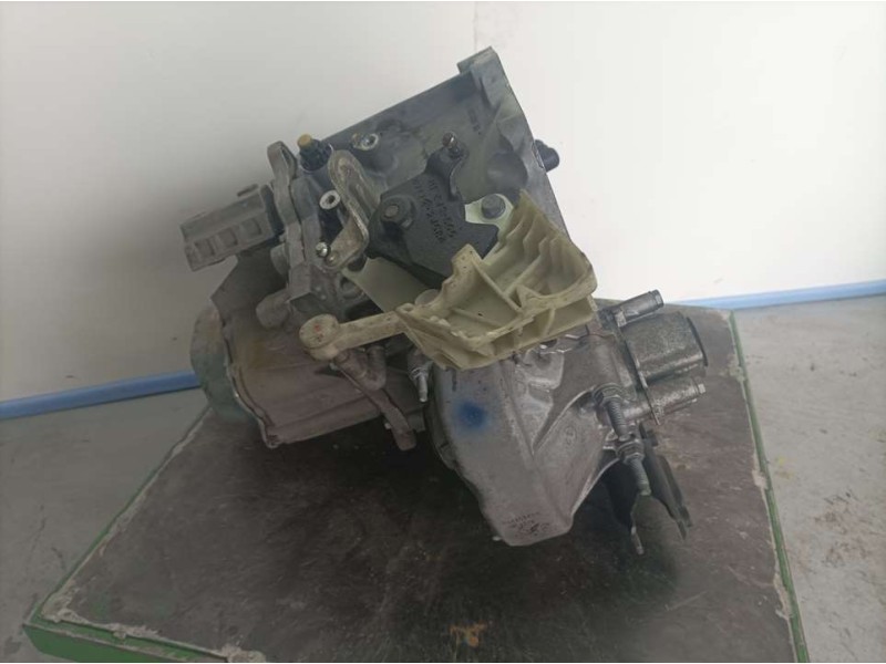 Recambio de caja cambios para citroën c-elysée shine referencia OEM IAM 20ET30 7613073 5VELOCIDADES