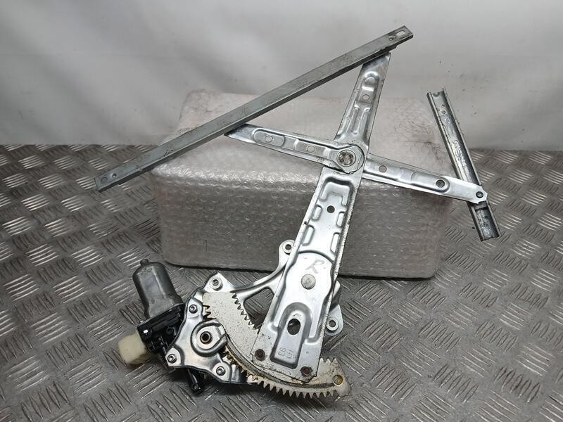 Recambio de elevalunas trasero izquierdo para nissan x-trail (t32) tekna referencia OEM IAM 827311BA0A ELECTRICO 6 PINS DENSO 26