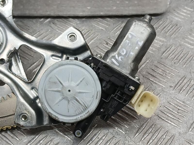 Recambio de elevalunas trasero izquierdo para nissan x-trail (t32) tekna referencia OEM IAM 827311BA0A ELECTRICO 6 PINS DENSO 26
