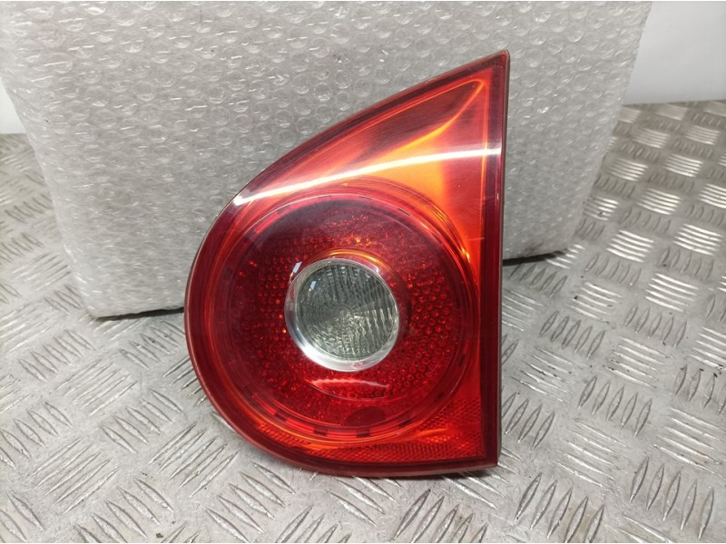 Recambio de piloto trasero derecho para volkswagen golf v berlina (1k1) highline referencia OEM IAM 1K6945108C  INTERIOR