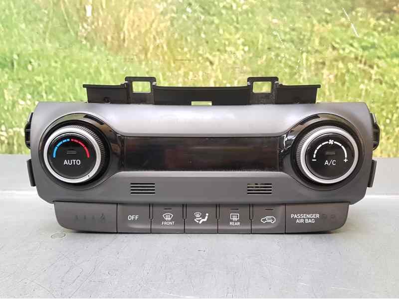 Recambio de mando climatizador para hyundai kona style 4wd referencia OEM IAM C200367820  