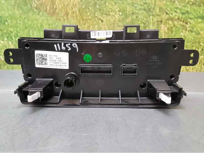 Recambio de mando climatizador para hyundai kona style 4wd referencia OEM IAM C200367820  