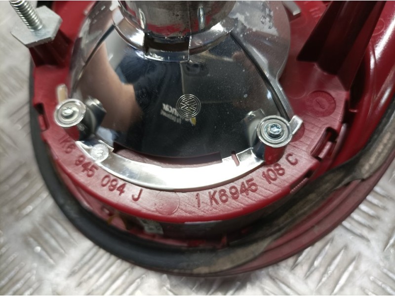 Recambio de piloto trasero derecho para volkswagen golf v berlina (1k1) highline referencia OEM IAM 1K6945108C  INTERIOR