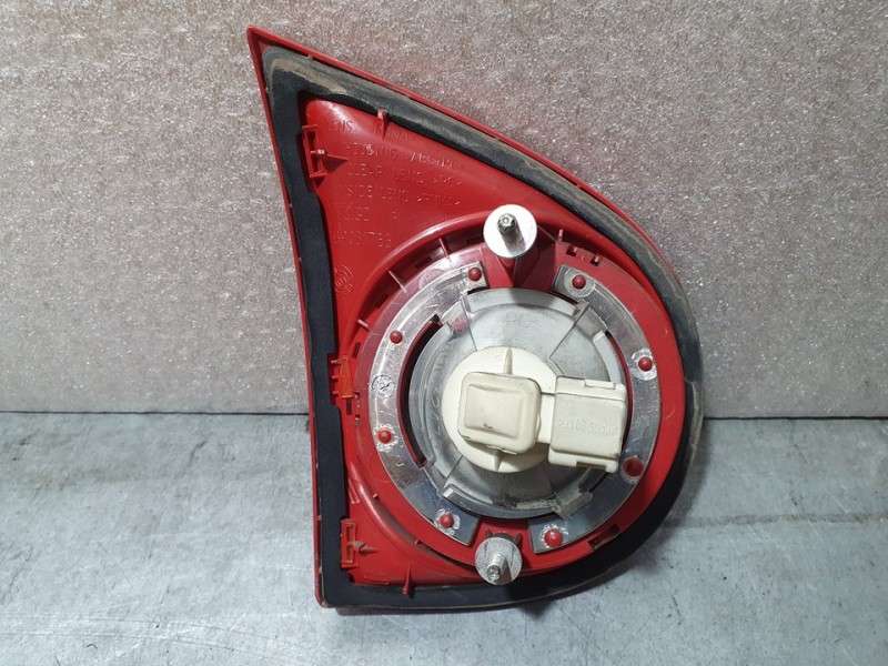 Recambio de piloto trasero derecho para volkswagen golf v berlina (1k1) highline referencia OEM IAM 1K6945094G 89032905 VALEO IN