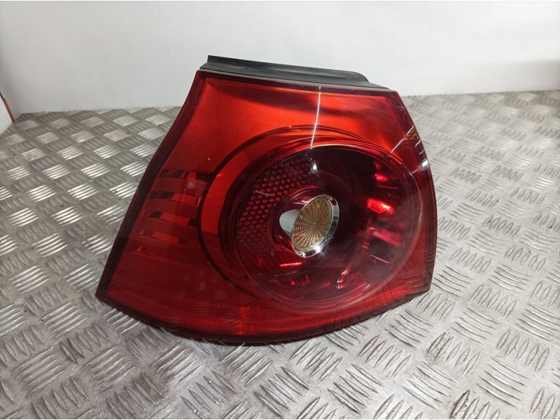 Recambio de piloto trasero izquierdo para volkswagen golf v berlina (1k1) highline referencia OEM IAM 4VFX13405AA  EXTERIOR