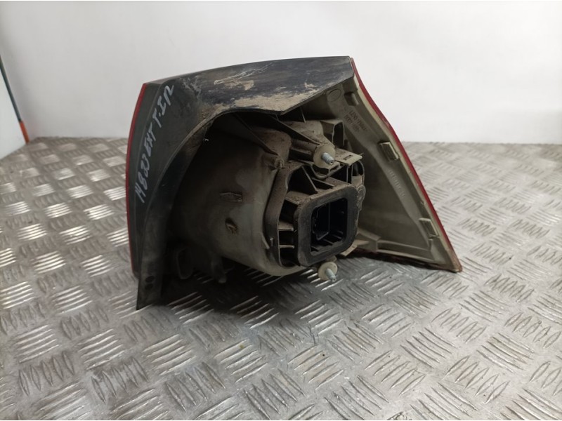 Recambio de piloto trasero izquierdo para volkswagen golf v berlina (1k1) highline referencia OEM IAM 4VFX13405AA  EXTERIOR