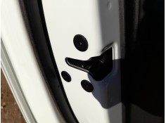 Recambio de cerradura puerta delantera izquierda para mg mg 3 (5fp) mg 3 1.5 referencia OEM IAM 11095994  