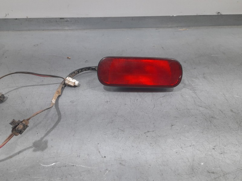 Recambio de piloto trasero central para suzuki vitara (ly) 1.6 ddis (apk 416d) referencia OEM IAM 3657462J00000  