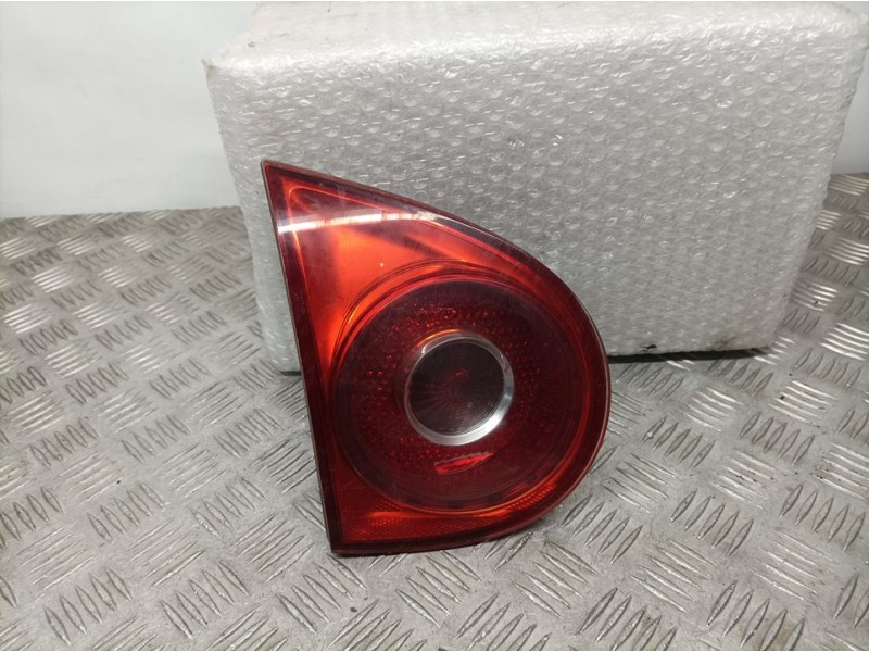 Recambio de piloto trasero izquierdo para volkswagen golf v berlina (1k1) highline referencia OEM IAM 1K6945093J  INTERIOR