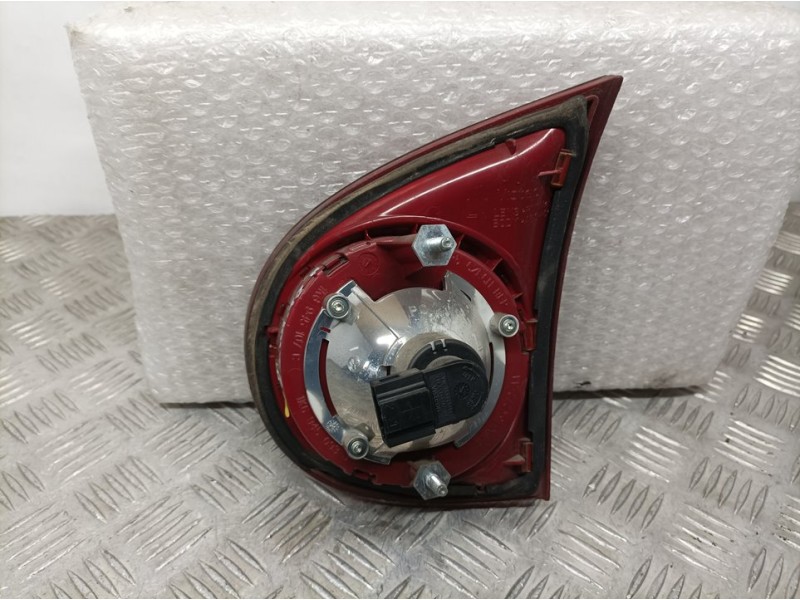 Recambio de piloto trasero izquierdo para volkswagen golf v berlina (1k1) highline referencia OEM IAM 1K6945093J  INTERIOR