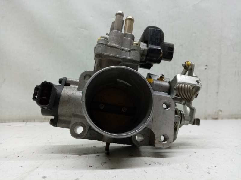 Recambio de caja mariposa para toyota avensis berlina (t 22) 1.6 16v referencia OEM IAM 8J231A040  