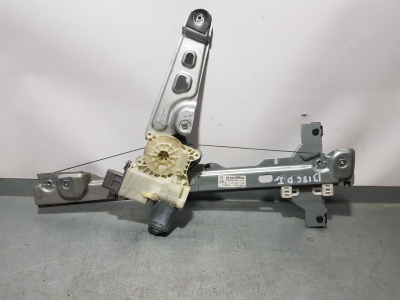 Recambio de elevalunas delantero izquierdo para peugeot 5008 confort referencia OEM IAM 9682808980 914388101 BROSE ELÉCTRICO 6 P