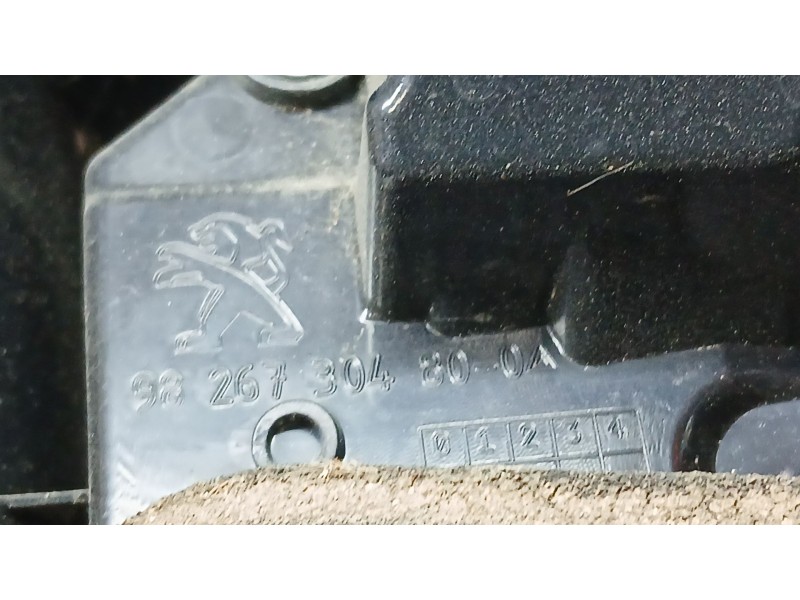 Recambio de piloto trasero izquierdo exterior para peugeot 2008 i (cu_) 1.5 bluehdi 100 referencia OEM IAM 9826730480 ROZADO 