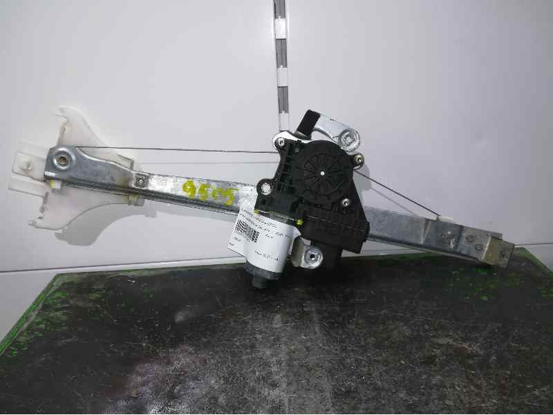 Recambio de elevalunas trasero izquierdo para ford mondeo berlina (ge) ghia referencia OEM IAM 0130821773 8 PINS ELECTRICO 