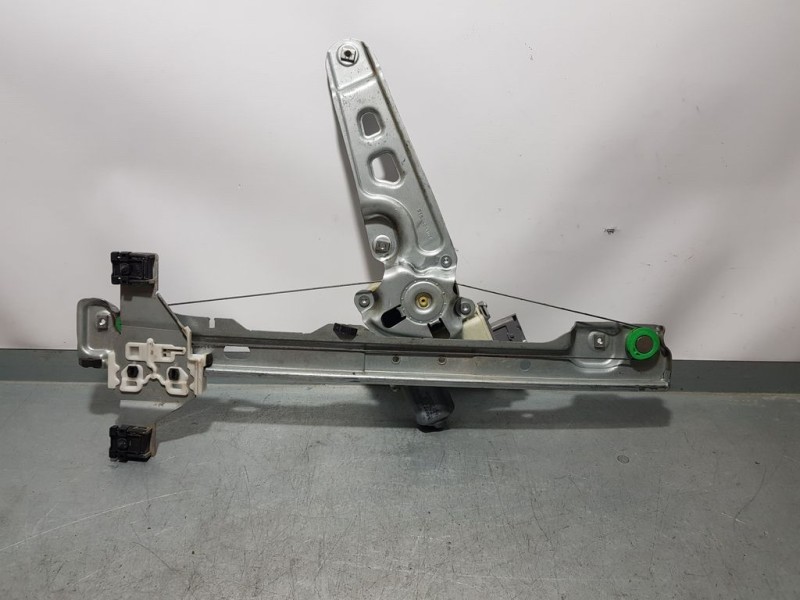 Recambio de elevalunas delantero izquierdo para peugeot 5008 confort referencia OEM IAM 9682808980 914388101 BROSE ELÉCTRICO 6 P