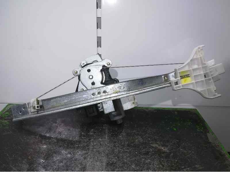 Recambio de elevalunas trasero izquierdo para ford mondeo berlina (ge) ghia referencia OEM IAM 0130821773 8 PINS ELECTRICO 