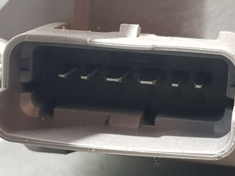 Recambio de elevalunas delantero izquierdo para peugeot 5008 confort referencia OEM IAM 9682808980 914388101 BROSE ELÉCTRICO 6 P