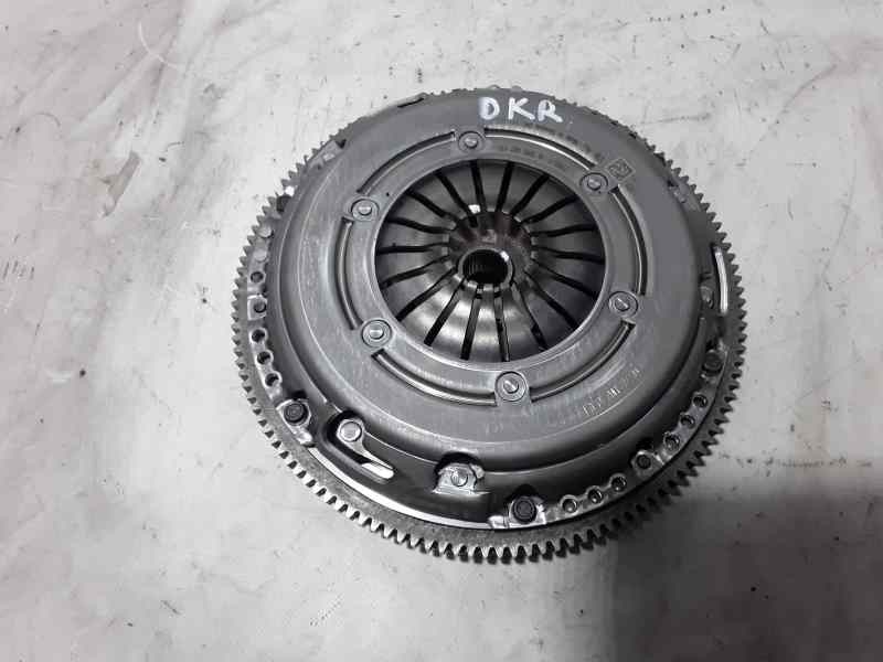Recambio de kit embrague para seat arona 1.0 tsi referencia OEM IAM 04C141025P  