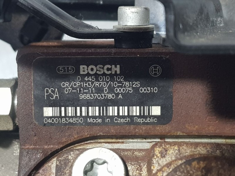 Recambio de bomba alta presion para peugeot 207 1.6 hdi referencia OEM IAM 9633703780A 0445010102 BOSCH