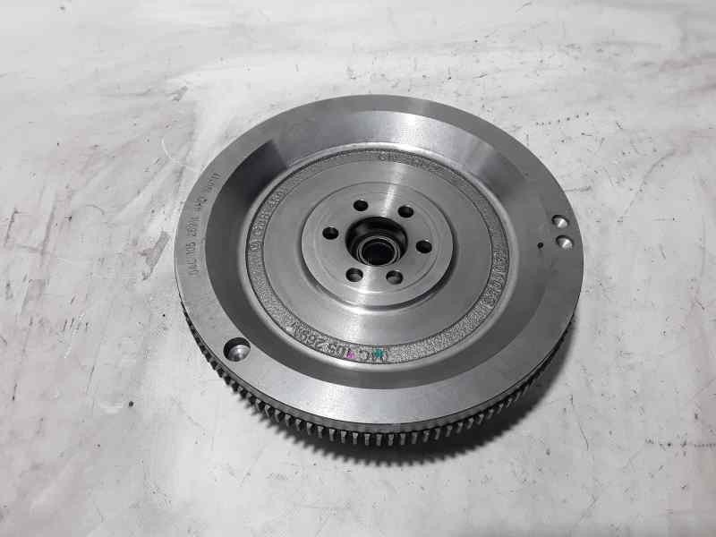 Recambio de kit embrague para seat arona 1.0 tsi referencia OEM IAM 04C141025P  