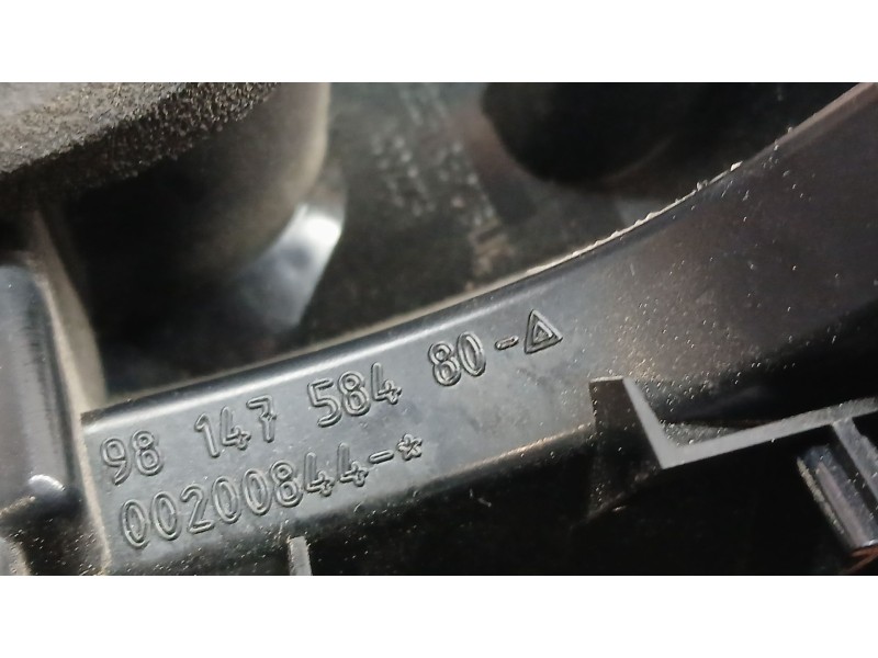 Recambio de piloto trasero izquierdo interior para peugeot 2008 i (cu_) 1.5 bluehdi 100 referencia OEM IAM 9814758480 ROZADO 