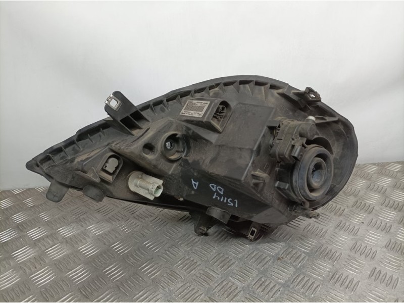 Recambio de faro derecho para renault trafic combi (ab 4.01) 9 - plazas (l1h1) 2,9t combi corto referencia OEM IAM 8200701356 89