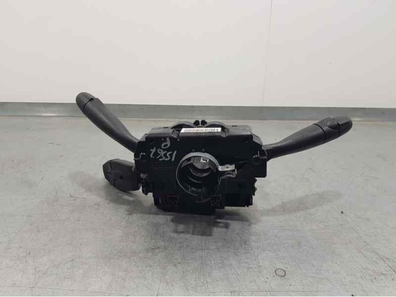 Recambio de mando luces y limpia para peugeot 307 break/sw (s2) sw referencia OEM IAM 96605602XT  DELPHI