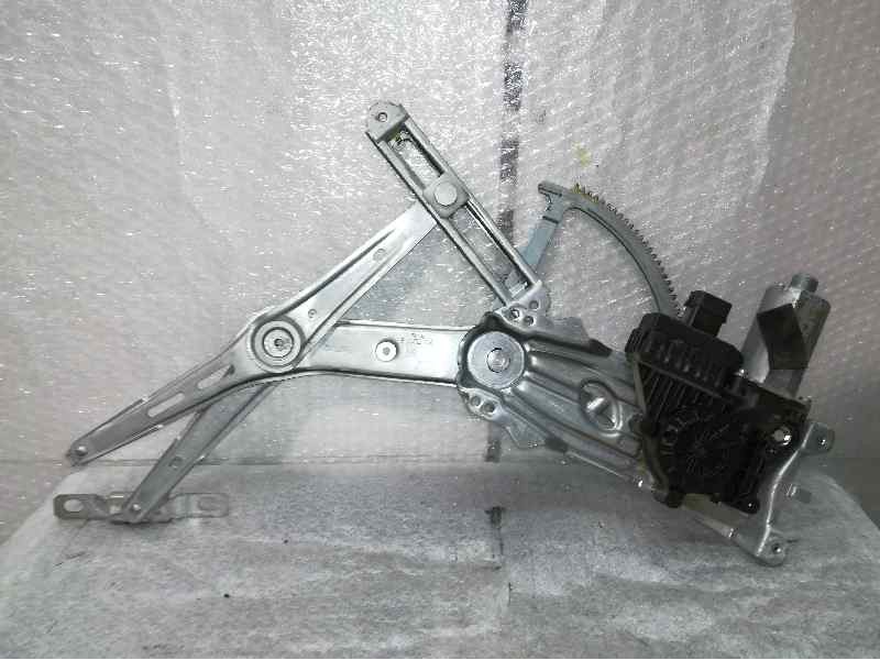 Recambio de elevalunas delantero derecho para opel astra g berlina club referencia OEM IAM 90521882 6 PINS ELECTRICO 