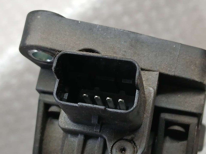 Recambio de potenciometro pedal para citroën xsara break 2.0i 16v exclusive referencia OEM IAM 9643473180 9643473180 BOSCH