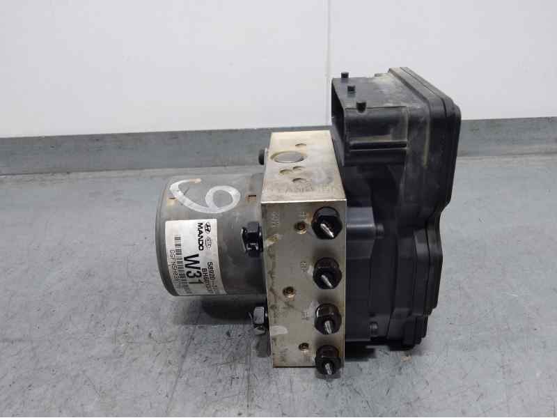 Recambio de abs para kia sportage drive 4x2 referencia OEM IAM 589203U310  MANDO