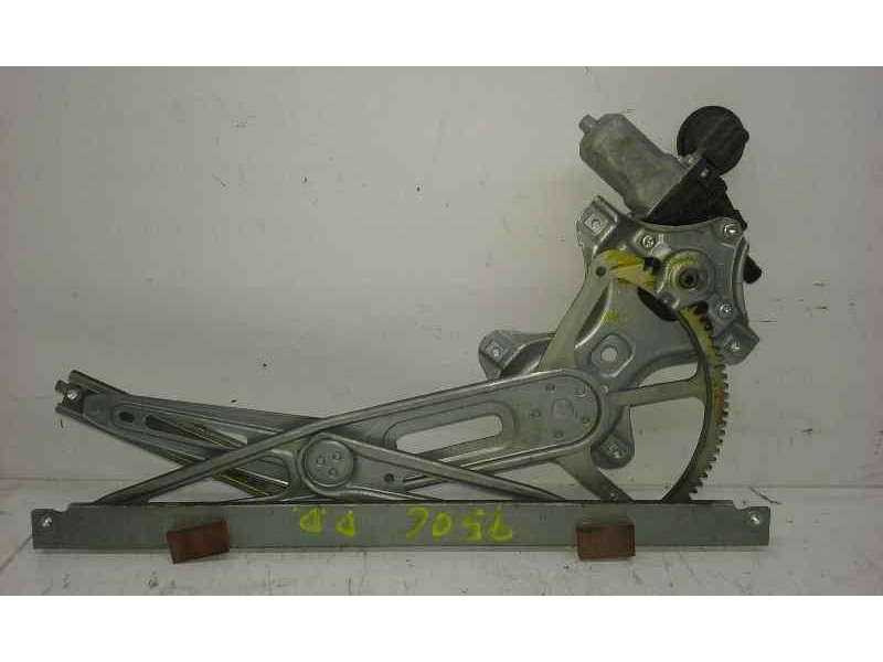 Recambio de elevalunas delantero derecho para toyota auris active referencia OEM IAM  6 PINS ELECTRICO