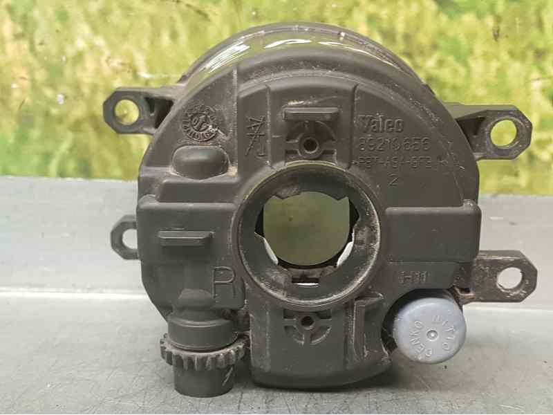 Recambio de faro antiniebla derecho para toyota yaris active referencia OEM IAM   