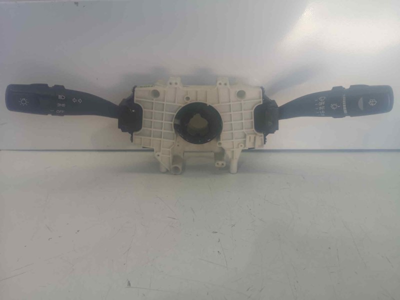 Recambio de mando luces y limpia para hyundai accent (lc) 1.5 crdi cat referencia OEM IAM   