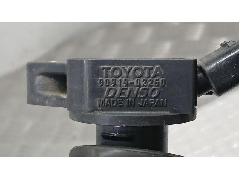 Recambio de bobina encendido para lexus is ii (_e2_) 250 (gse20) referencia OEM IAM 9091902250 DENSO 