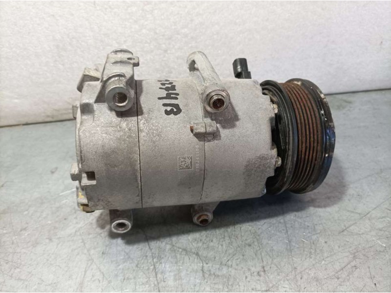 Recambio de compresor aire acondicionado para ford fiesta (ccn) trend referencia OEM IAM AV1119D629AC  